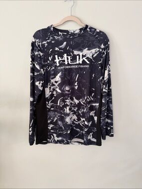 Huk Black & White Marble-Print Long Sleeve Performance Shirt